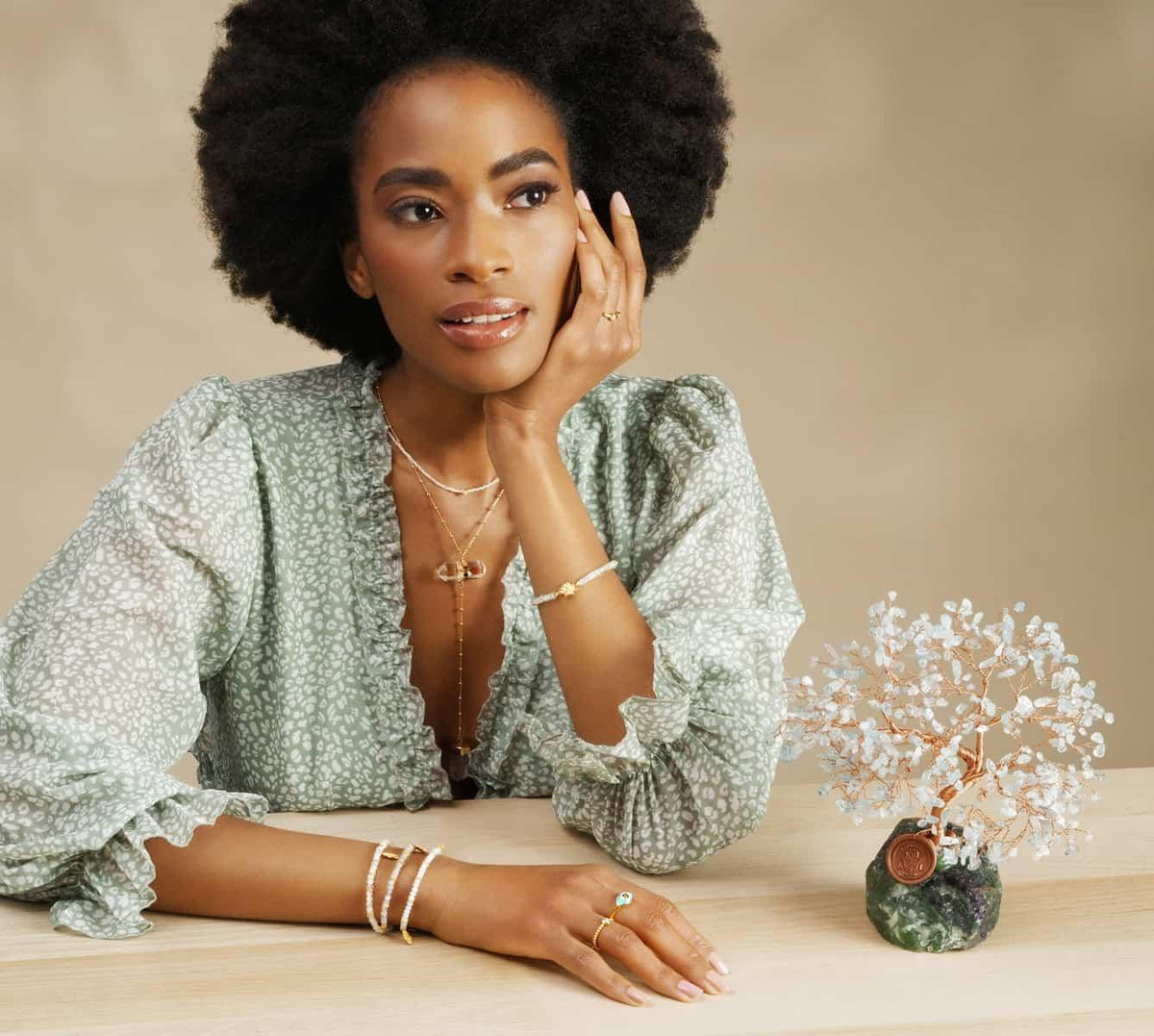 How to Bring Tranquility into Your Life with Aquamarine - Uncover the Secrets of the Mermaid Stone