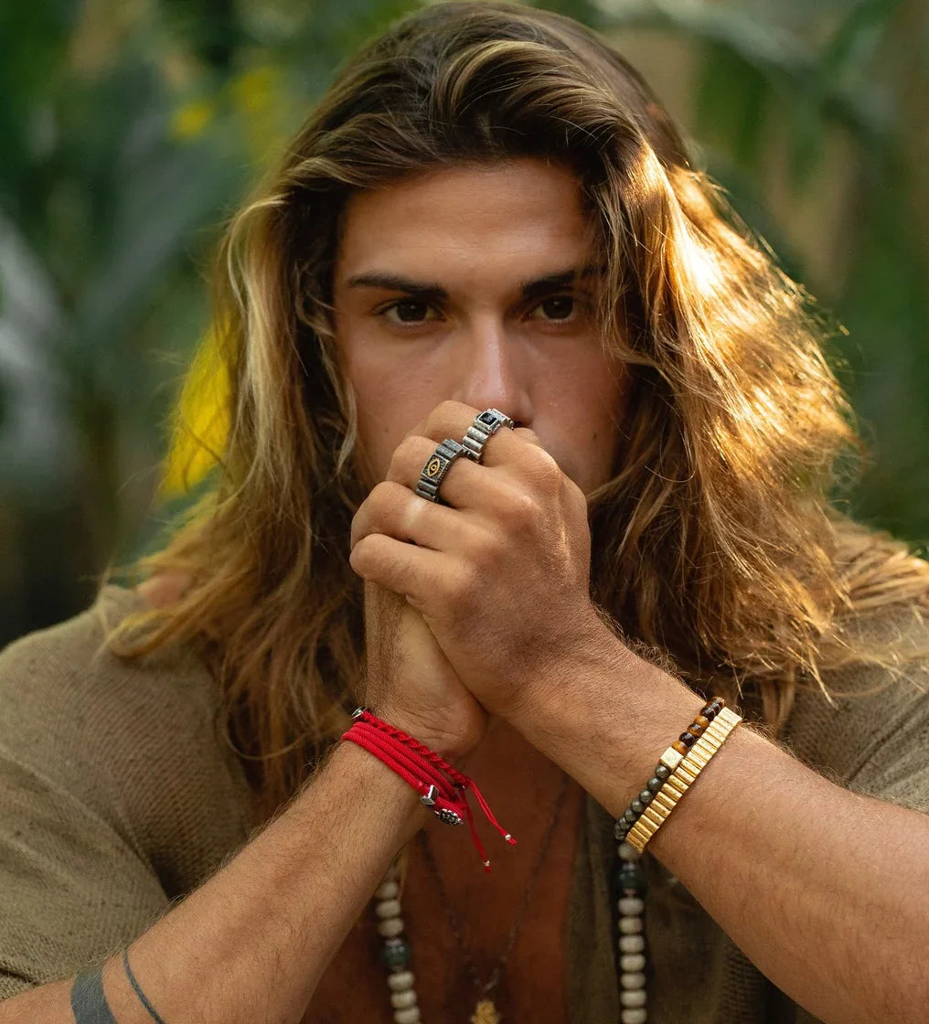 Turbulence, Curiosity, and Passion: Romance with a Gemini Man