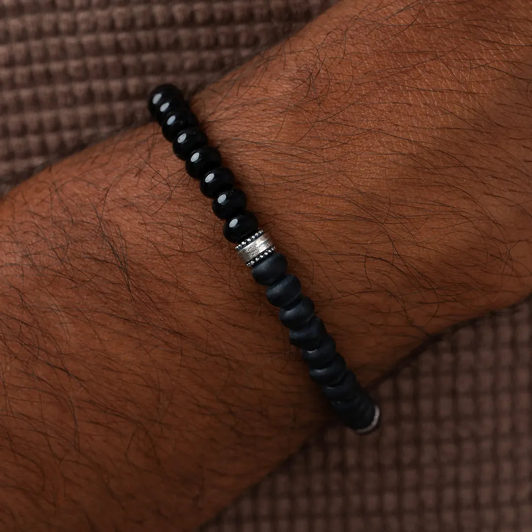 Bound Clarity Onyx Milgrain Barrel Bracelet