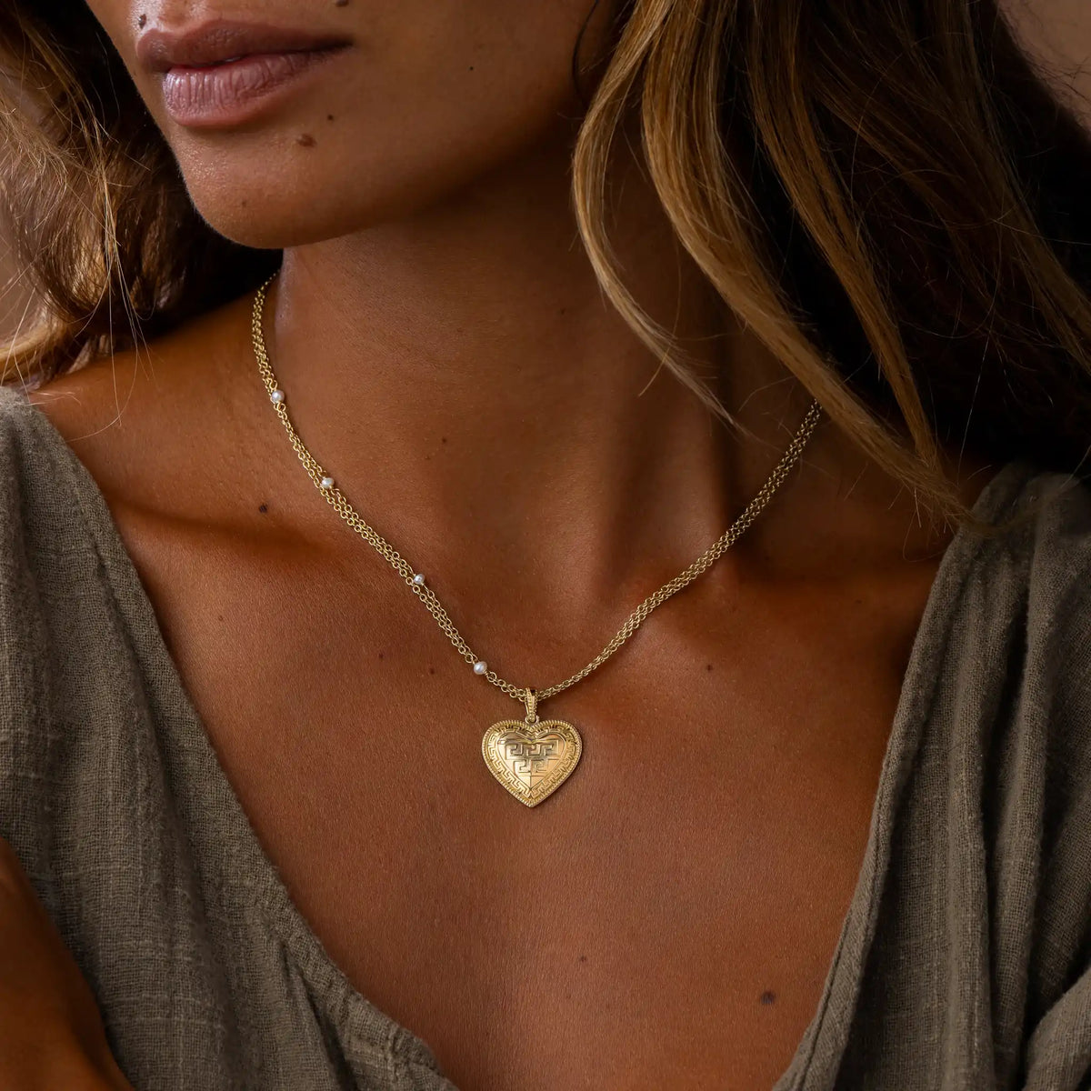 Pure Devotion Pearl Heart Necklace – image 2
