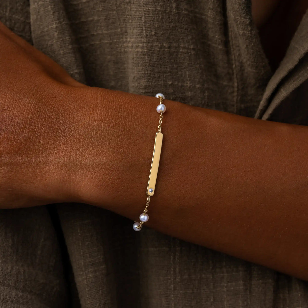 Written in Luck Pearl Engravable Bracelet – image 3