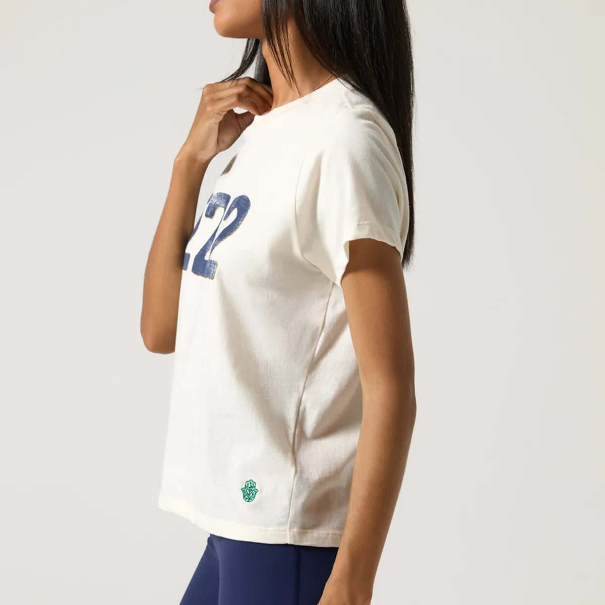 222 Lila Vintage White Tee