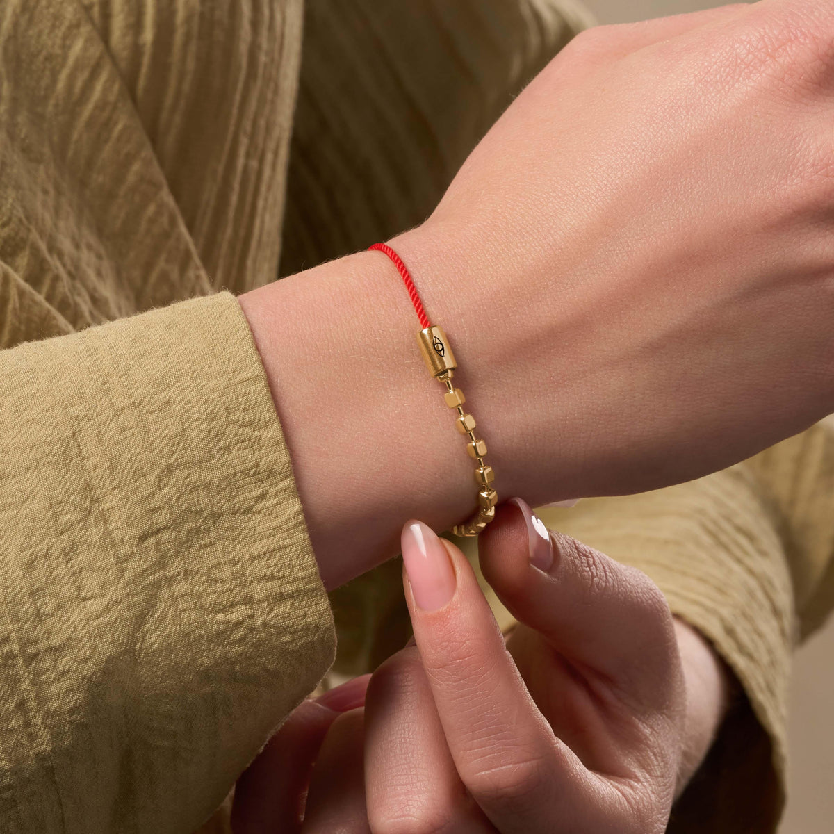 Prosperous Vibration Women's Gold Red String Evil Eye Bracelet