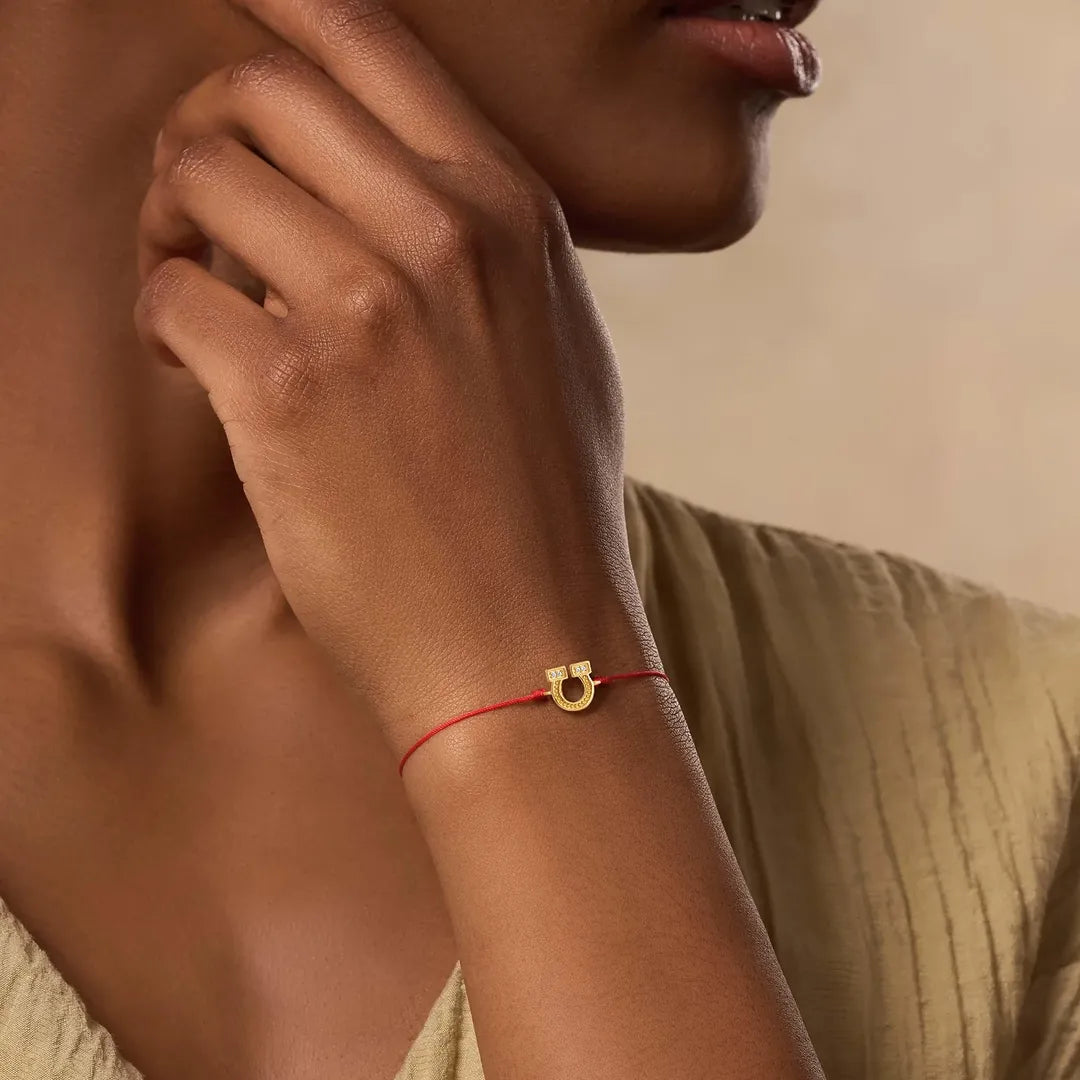 Fortune Thread Horseshoe Red String Bracelet