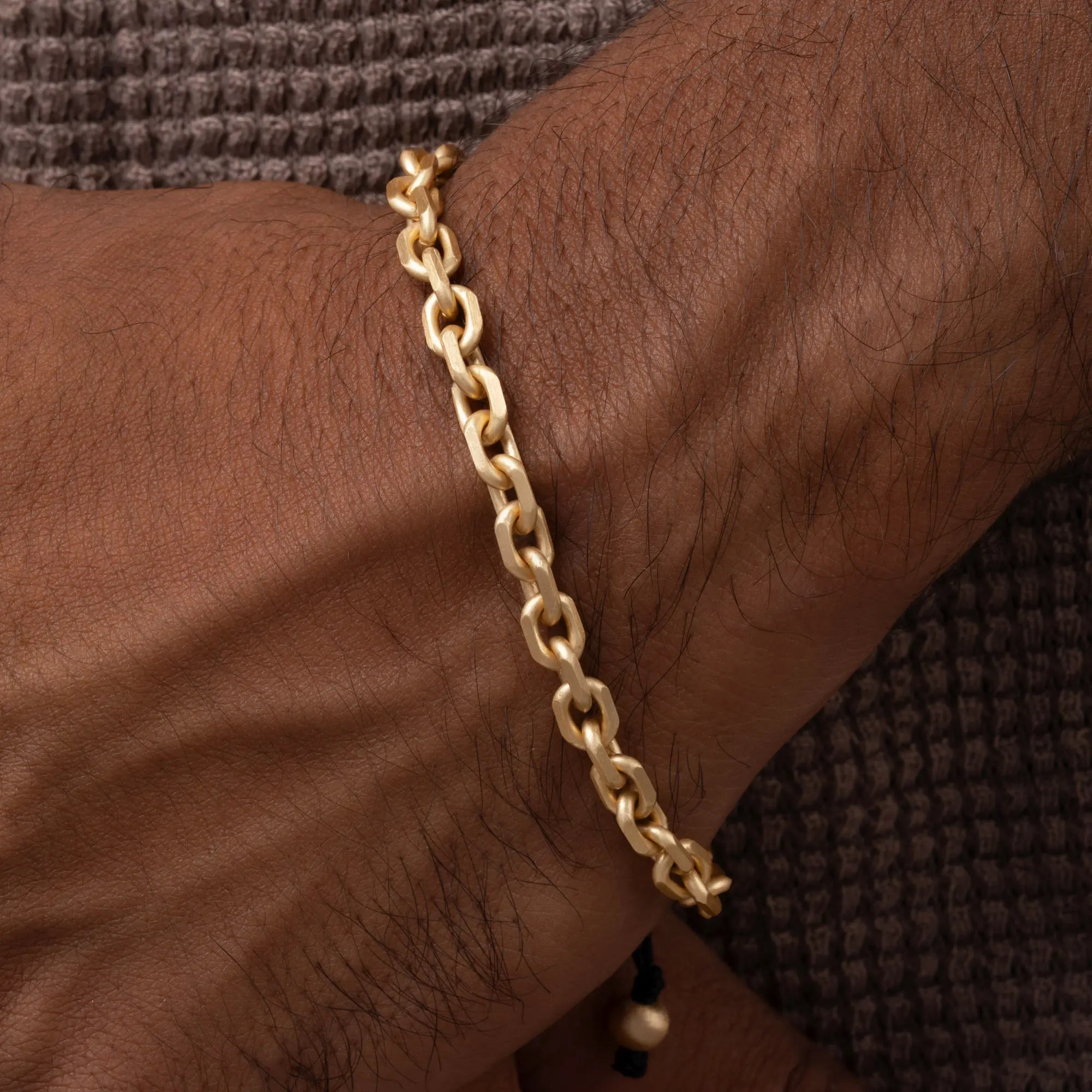 Solar Verge Gold Macramé Bracelet